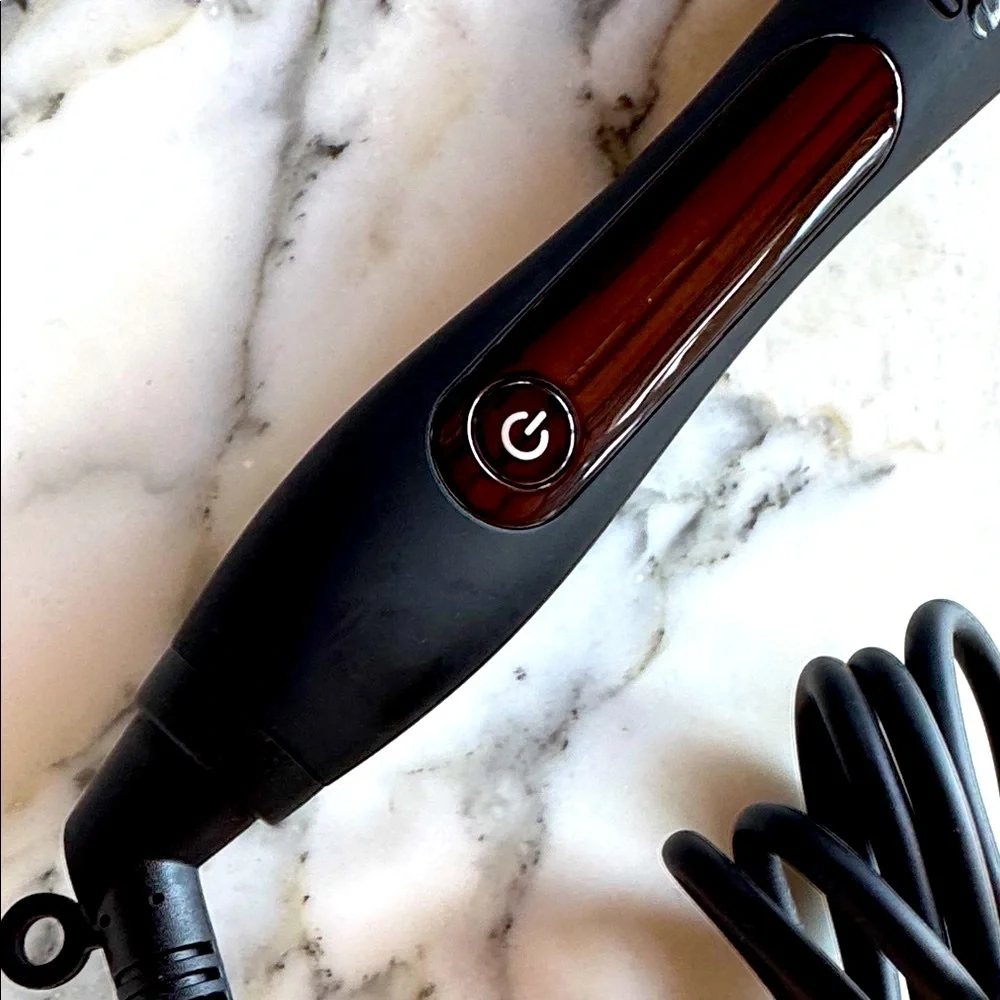 L’ange Le Curl Titanium Curling Wand with 32mm Barrel